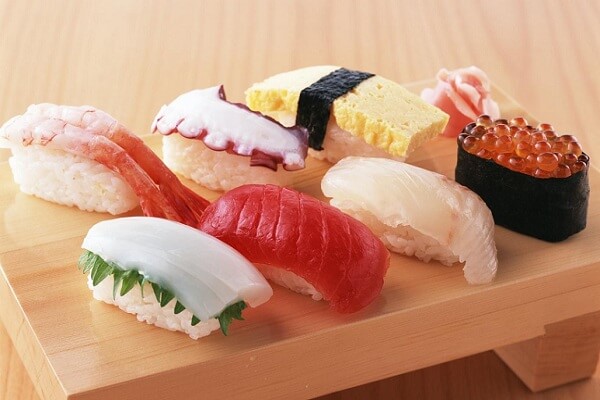 Bạn đã biết phân biệt Sushi và Sashimi chưa - hình 1