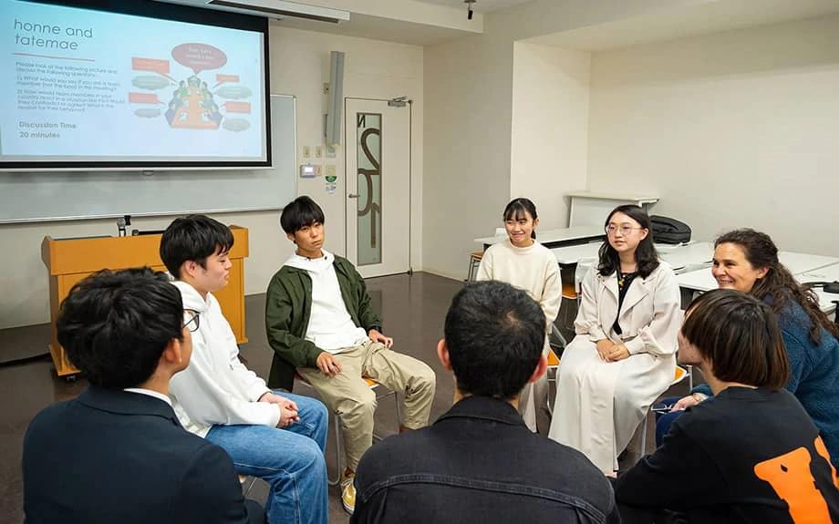 Khoa Kinh Doanh & Kinh Tế Toàn Cầu Đại học KUAS